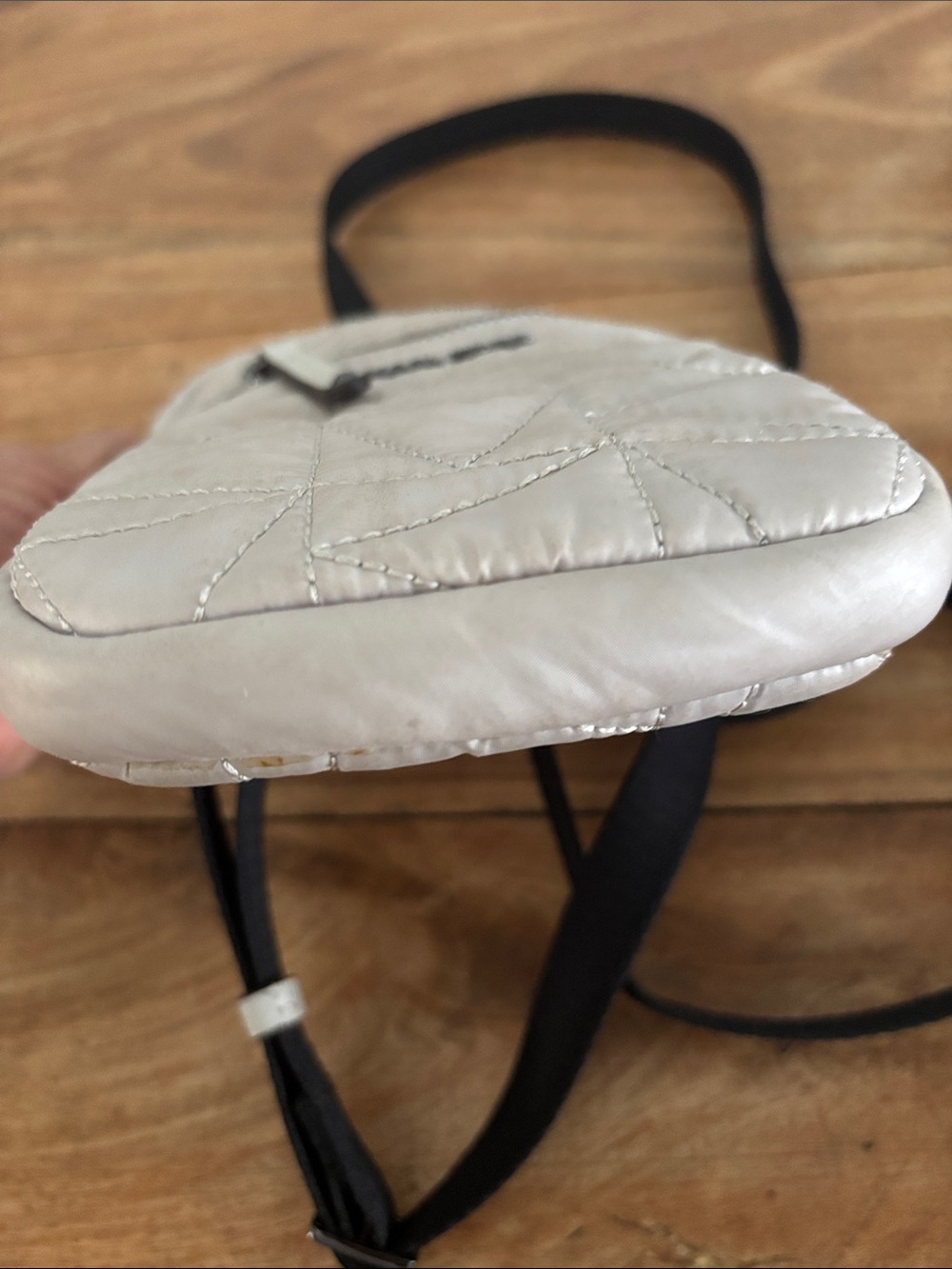 Winnie Medium Quilted Silver Smartphone Crossbody Bag - Picture 7 of 9